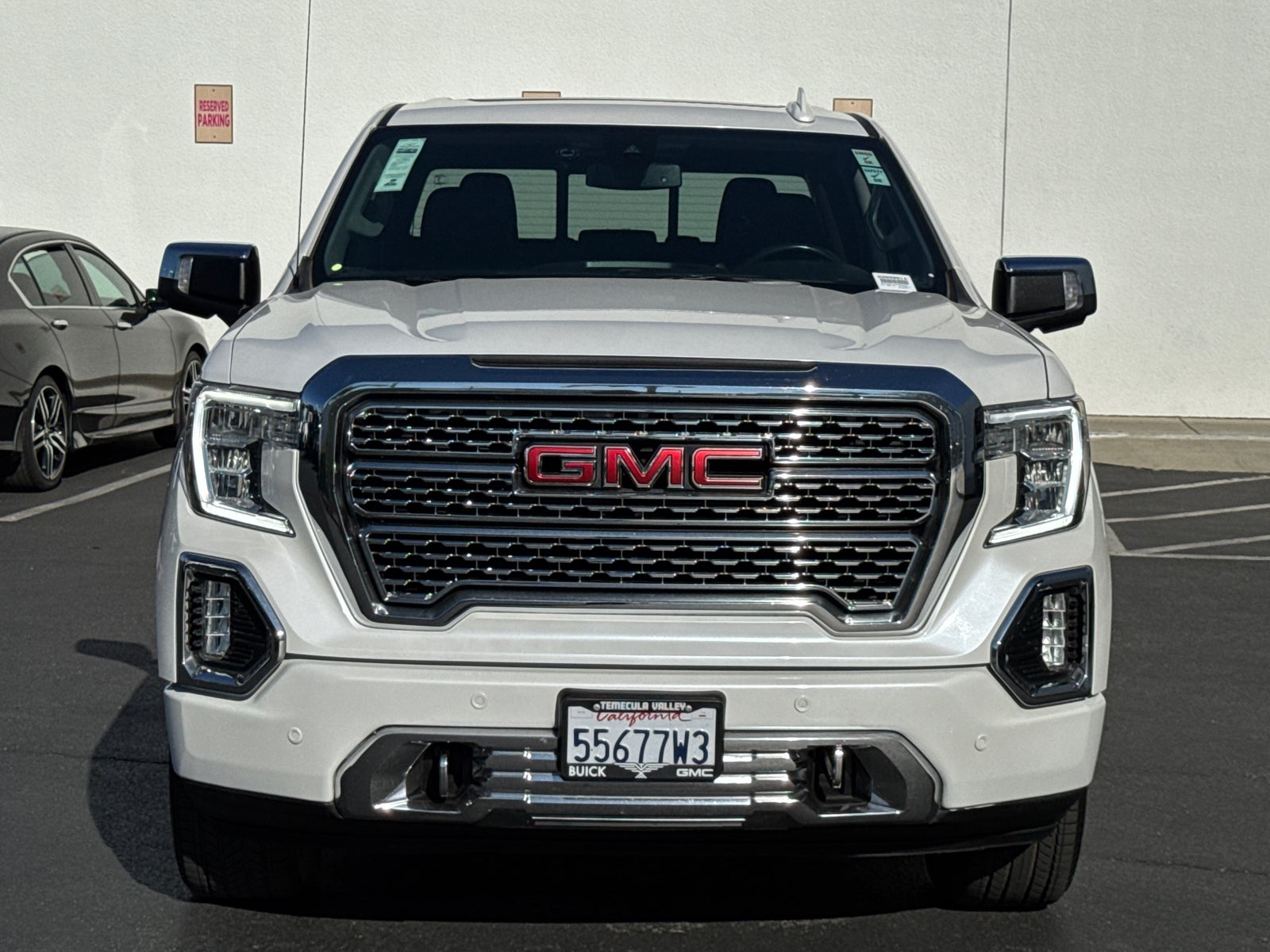 View vehicle photo 3