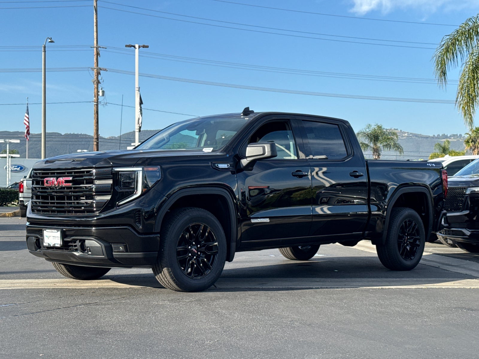 View vehicle photo 4