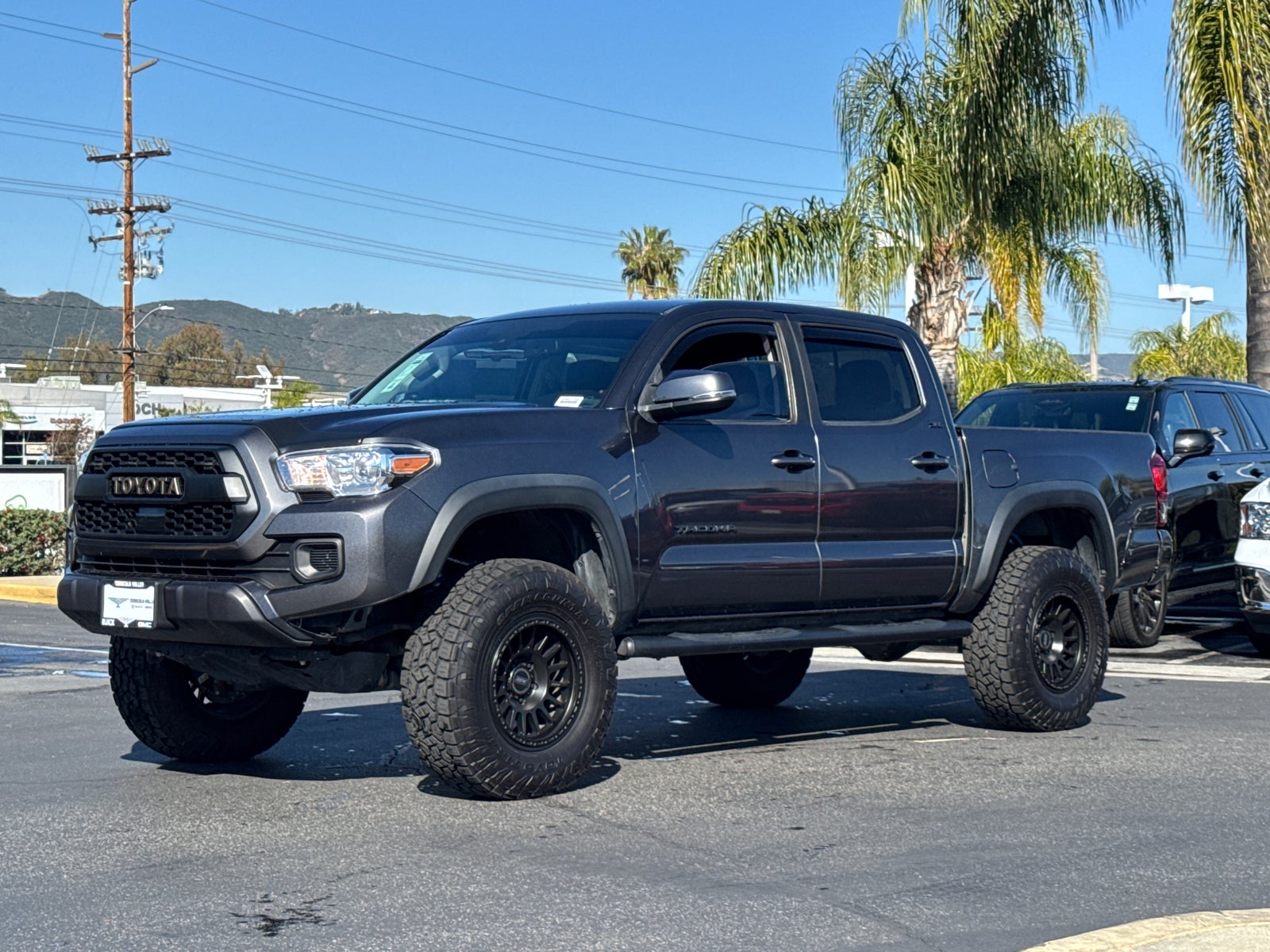 View vehicle photo 2