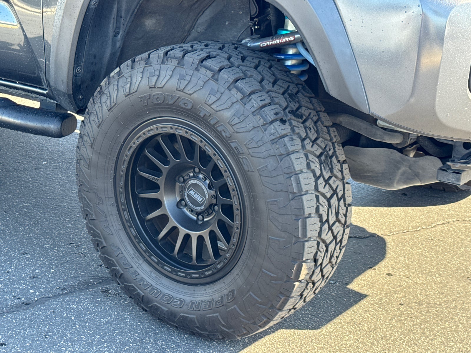 View vehicle photo 6