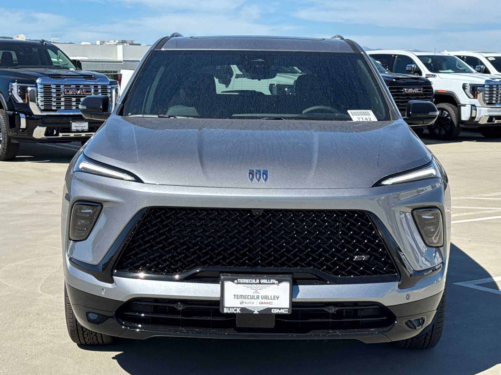 View vehicle photo 5