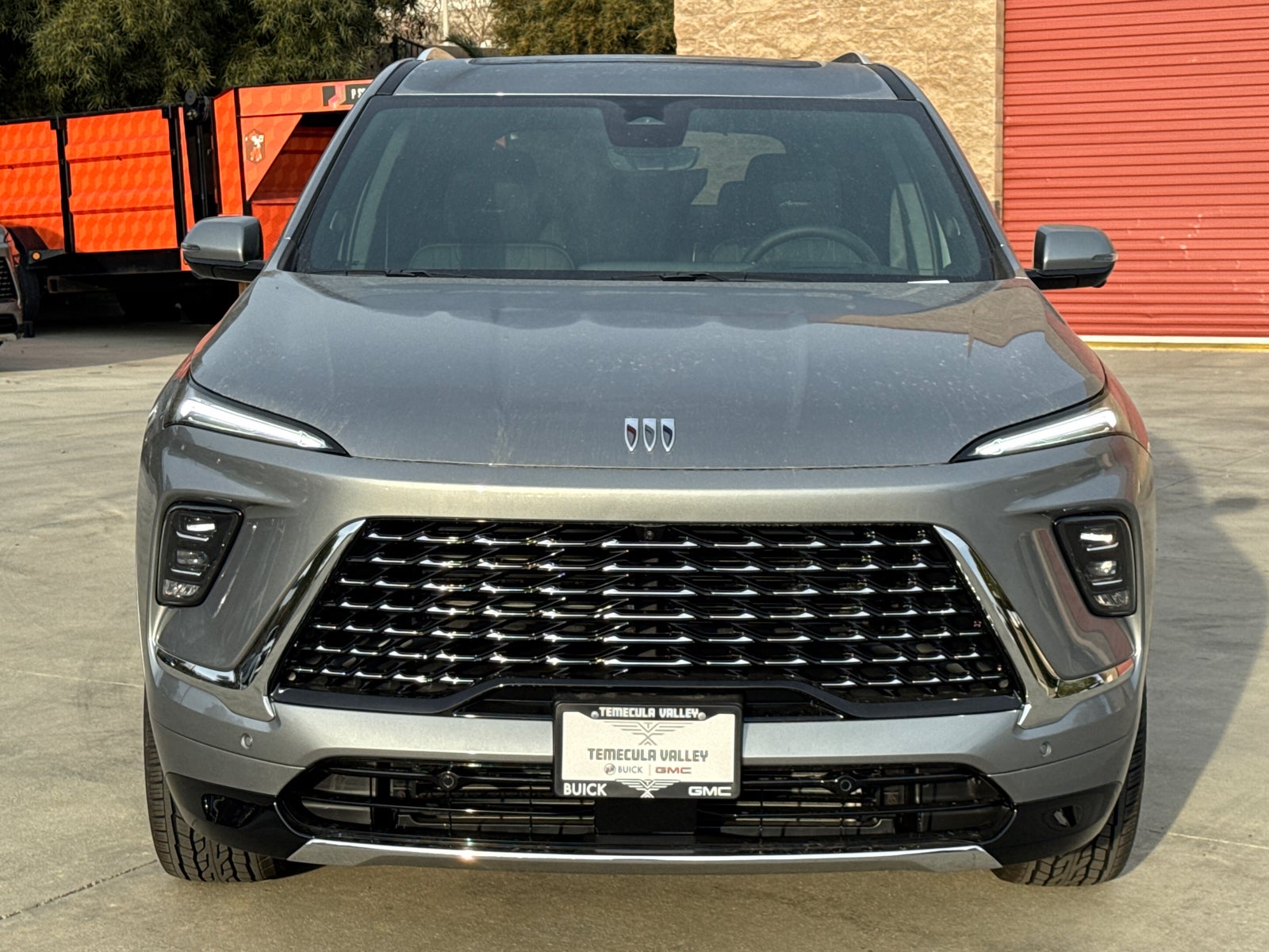 View vehicle photo 5