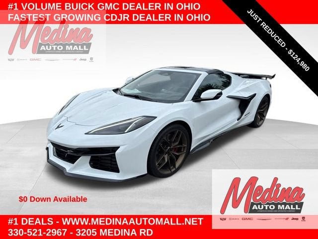 Arctic White 2026 Chevrolet Corvette Coupe Rear-Wheel Drive Automatic