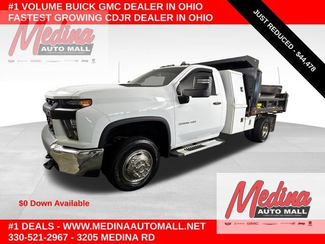 Summit White 2021 Chevrolet Silverado 3500HD Chassis Pickup Truck Four-Wheel Drive Automatic