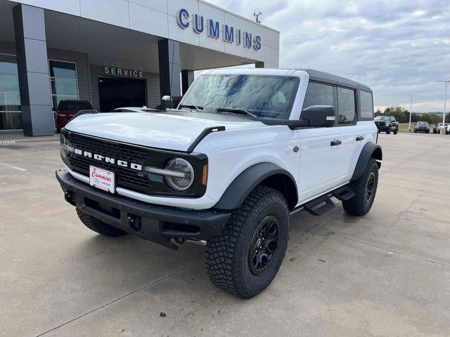 Oxford White 2024 Ford Bronco SUV / Crossover Four-Wheel Drive Automatic
