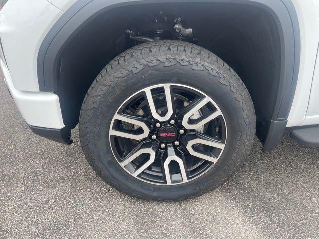  2024 GMC Sierra 1500 AT4 Crew Cab 4WD   