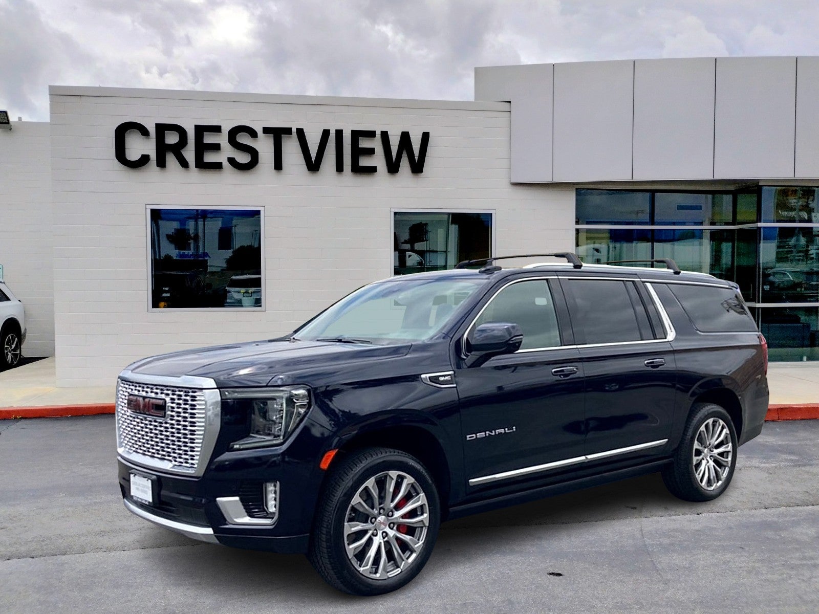 Midnight Blue Metallic 2021 GMC Yukon XL SUV / Crossover Four-Wheel Drive Automatic