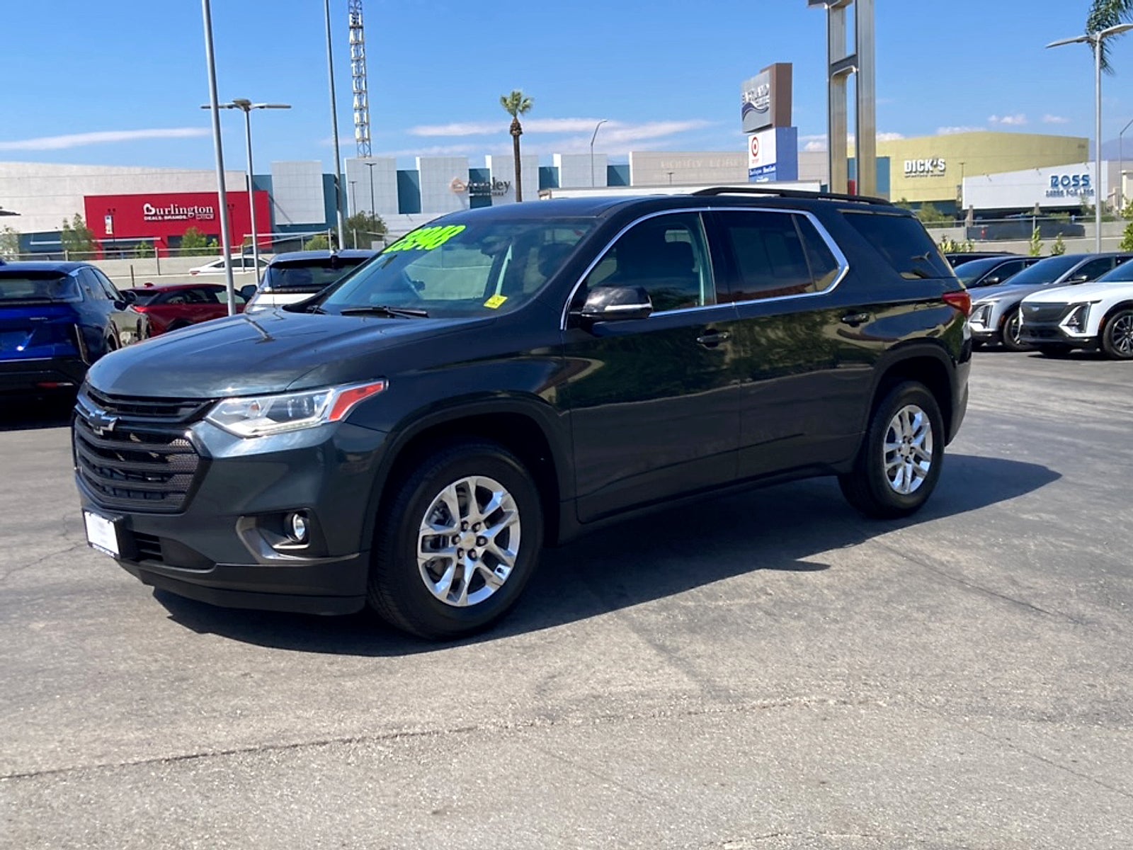 Gray (Graphite Metallic) 2020 Chevrolet Traverse SUV / Crossover Front-Wheel Drive Automatic