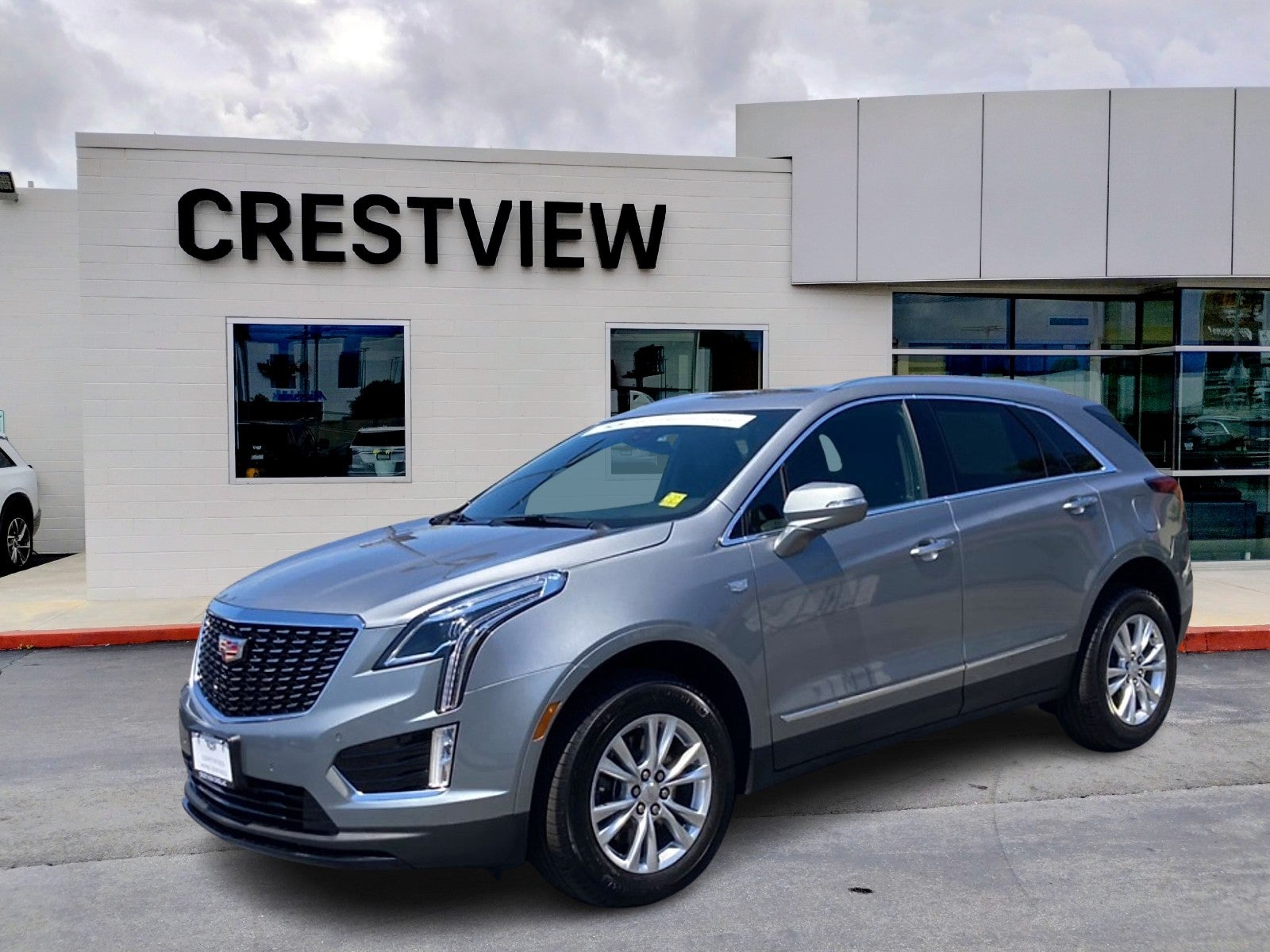 Argent Silver Metallic 2025 Cadillac XT5 SUV / Crossover Front-Wheel Drive Automatic