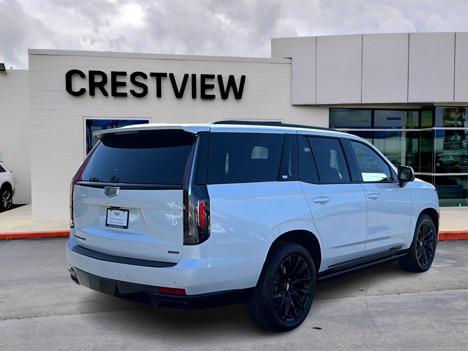 Crystal White Tricoat 2024 Cadillac Escalade SUV / Crossover Four-Wheel Drive Automatic