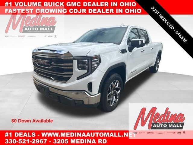 Summit White 2023 GMC Sierra 1500 SLT Crew Cab 4WD Pickup Truck Four-Wheel Drive Automatic