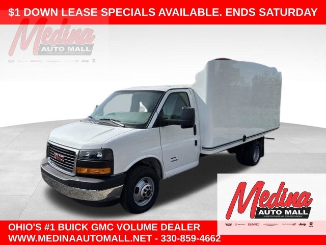 Summit White 2026 GMC Savana Chassis Van Rear-Wheel Drive 8-Speed Automatic