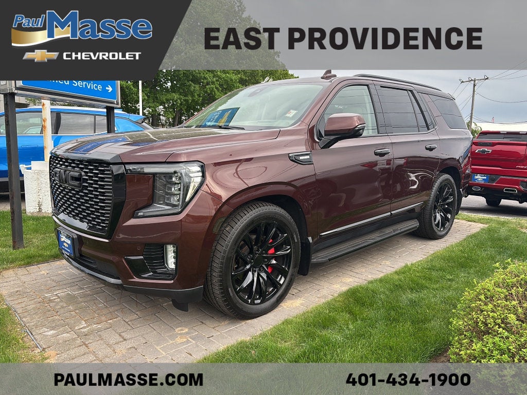 Redwood Metallic 2022 GMC Yukon Denali 4WD SUV / Crossover Four-Wheel Drive Automatic