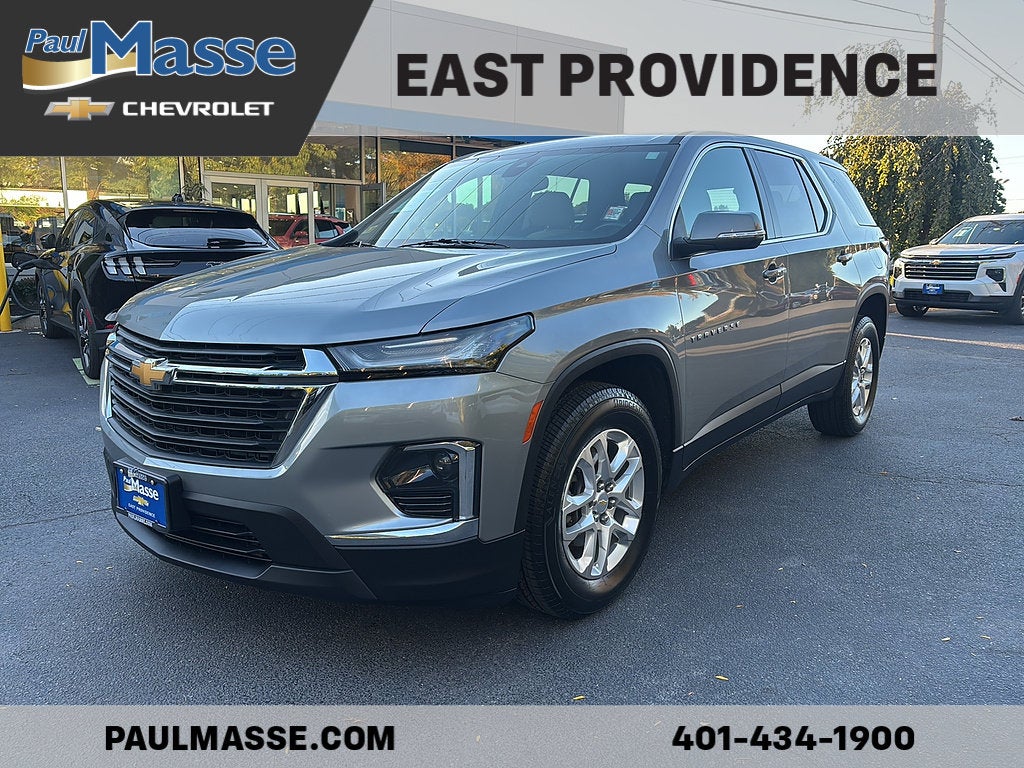 Sterling Gray Metallic 2023 Chevrolet Traverse SUV / Crossover Four-Wheel Drive Automatic