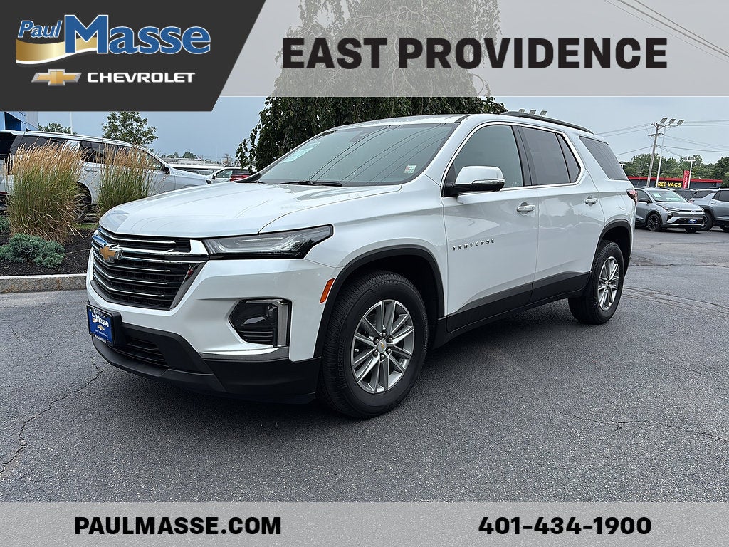 White (Iridescent Pearl Tricoat) 2023 Chevrolet Traverse SUV / Crossover Four-Wheel Drive Automatic