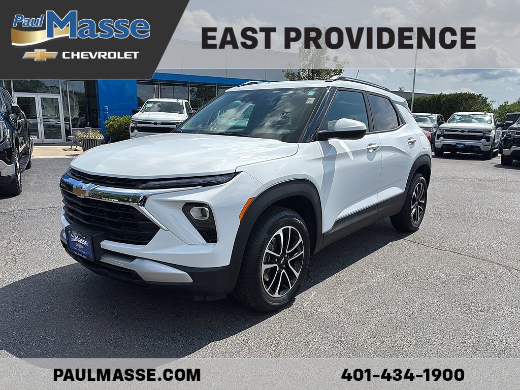 Summit White 2026 Chevrolet Trailblazer SUV / Crossover Four-Wheel Drive Automatic