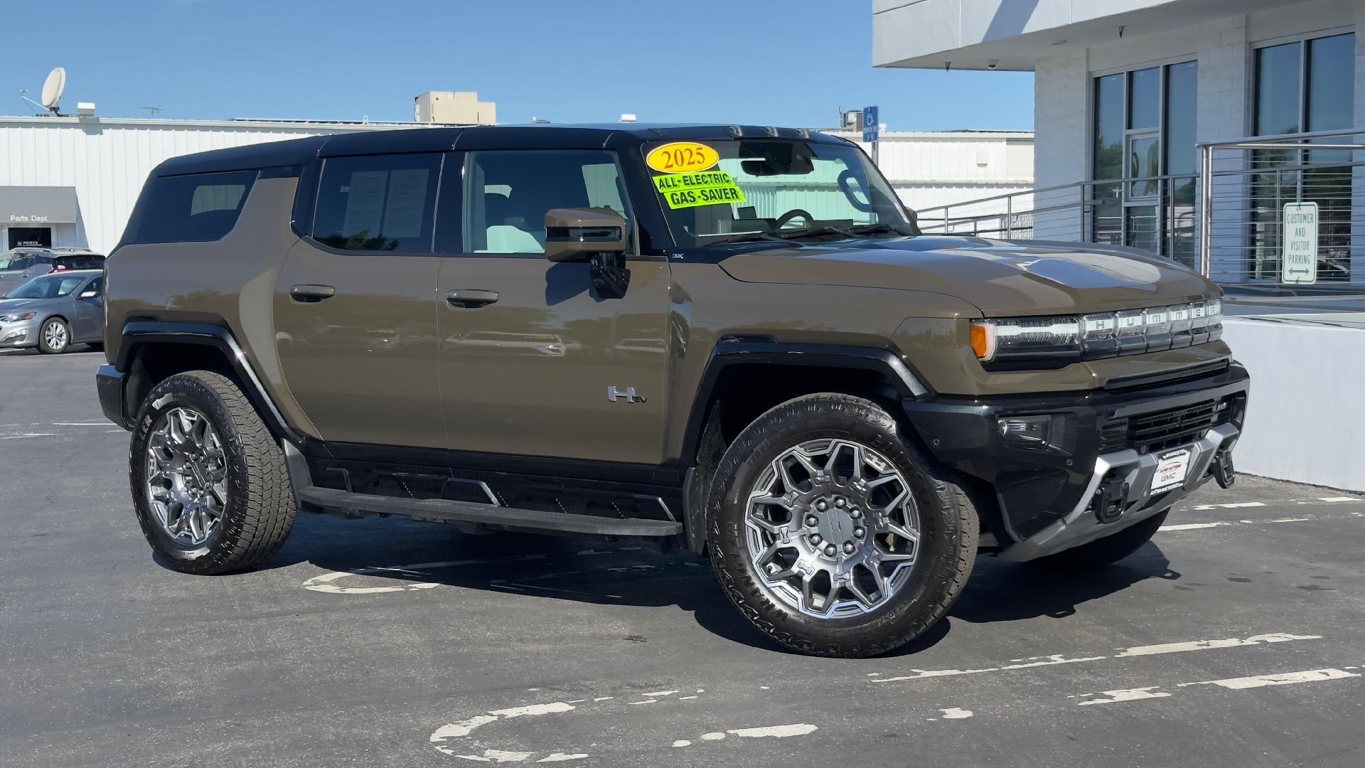 View vehicle photo 2