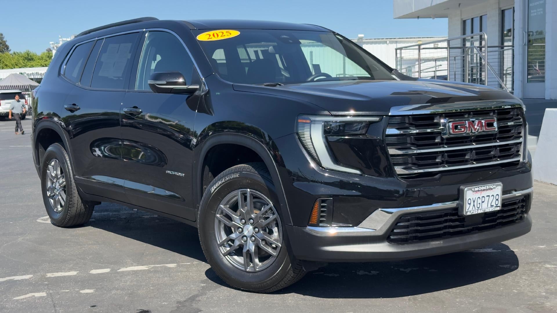 Black (Ebony Twilight Metallic) 2025 GMC Acadia SUV / Crossover Front-Wheel Drive Automatic