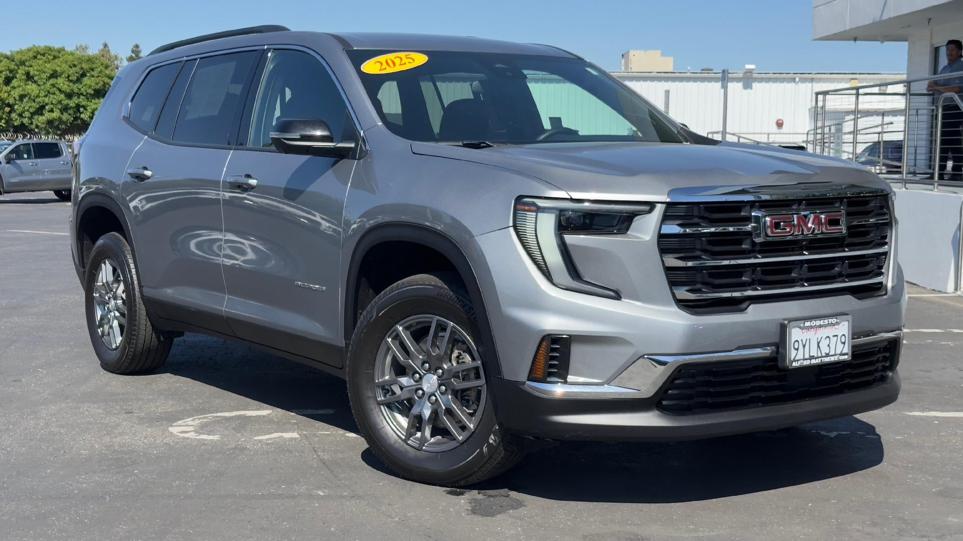 Sterling Metallic 2025 GMC Acadia SUV / Crossover Four-Wheel Drive Automatic