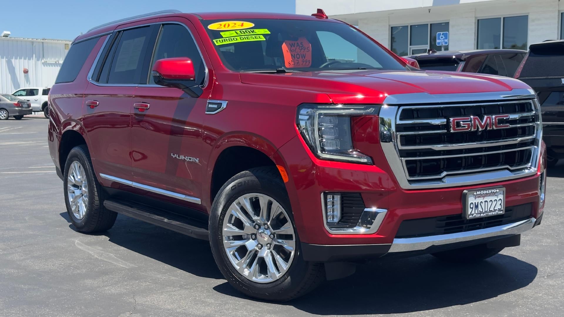 Volcanic Red Tintcoat 2024 GMC Yukon SUV / Crossover Four-Wheel Drive Automatic