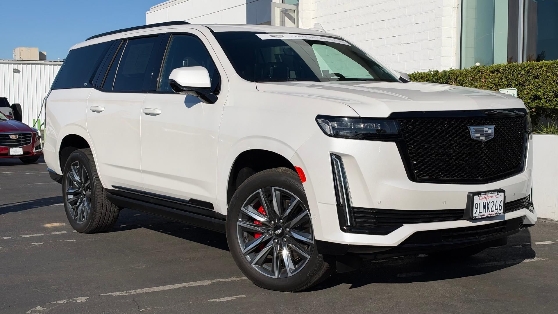 Crystal White Tricoat 2024 Cadillac Escalade SUV / Crossover Four-Wheel Drive Automatic