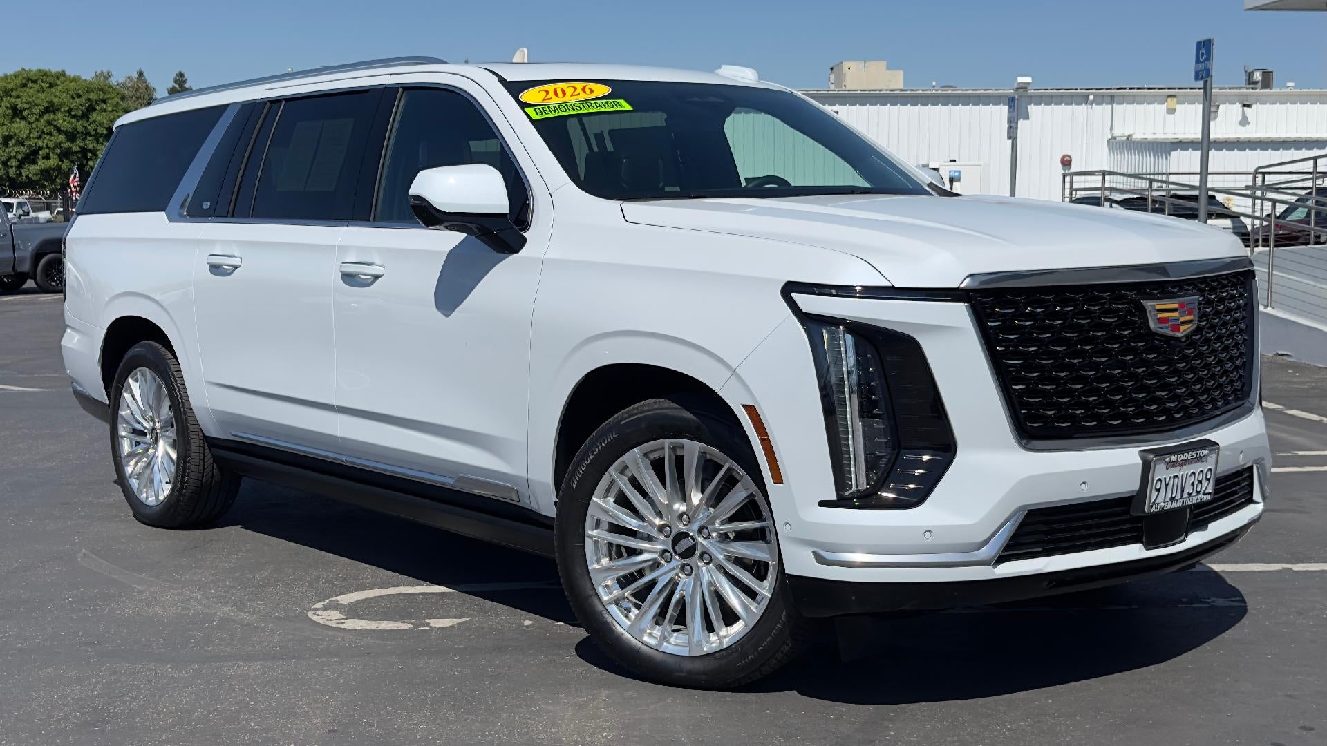Vibrant White Tricoat 2026 Cadillac Escalade ESV SUV / Crossover Four-Wheel Drive Automatic