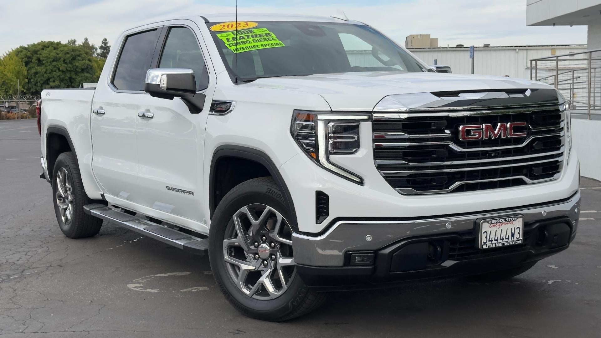 Summit White 2023 GMC Sierra 1500 Pickup Truck Four-Wheel Drive Automatic