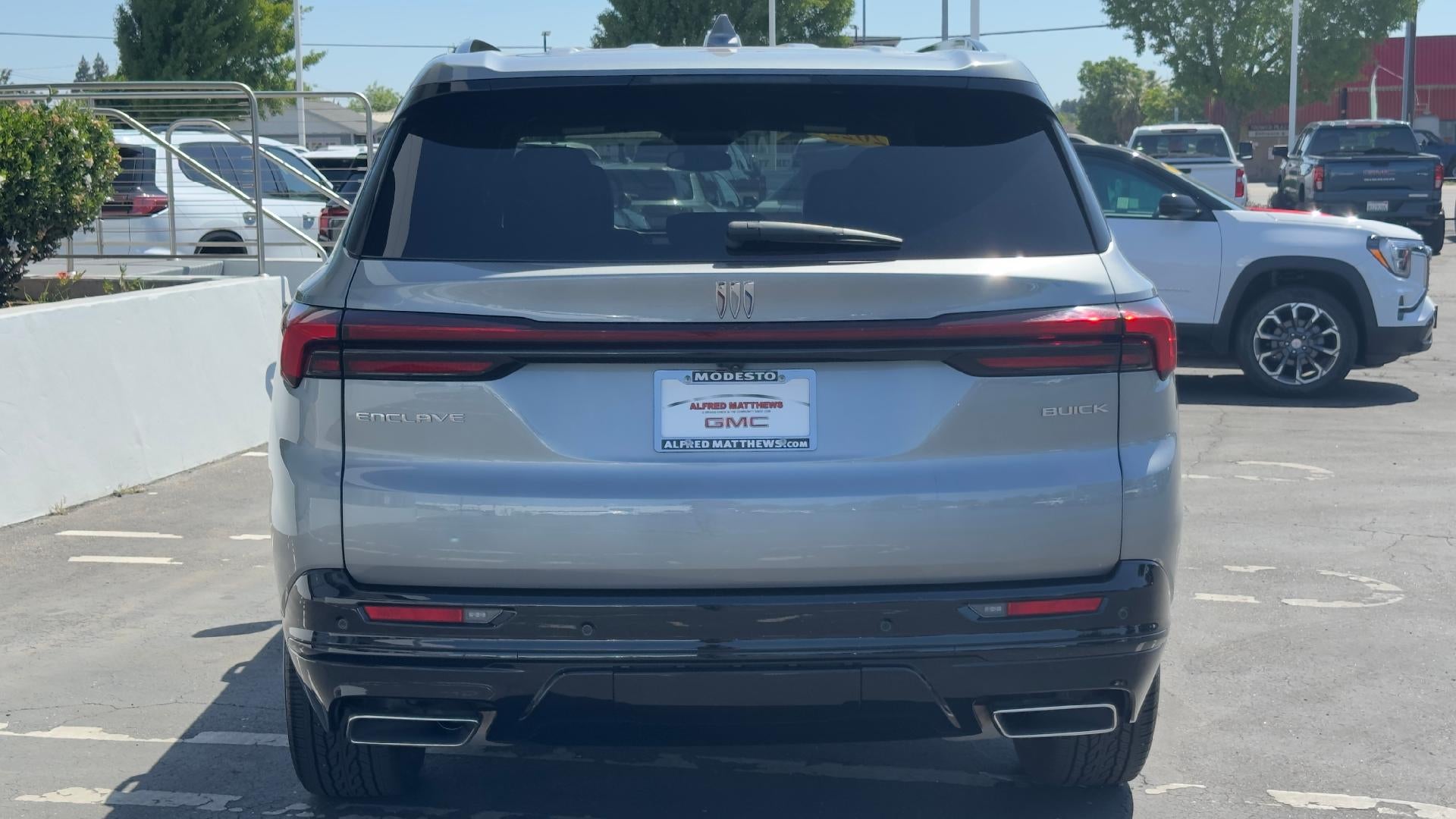 View vehicle photo 6