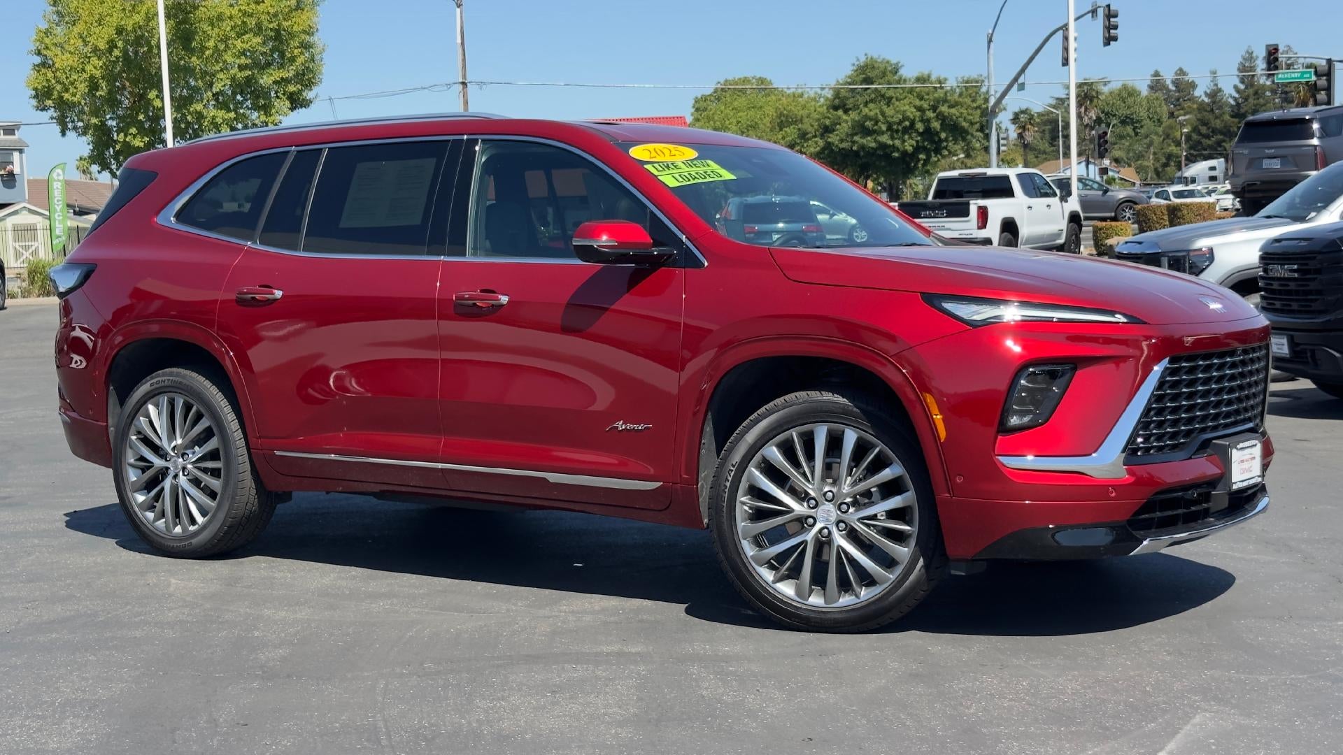 View vehicle photo 2