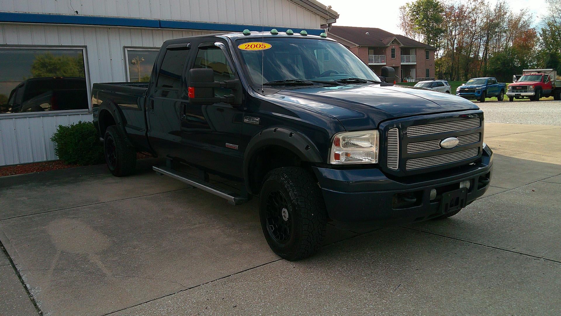 2005 Ford F-250 Super Duty XL Crew Cab 4WD