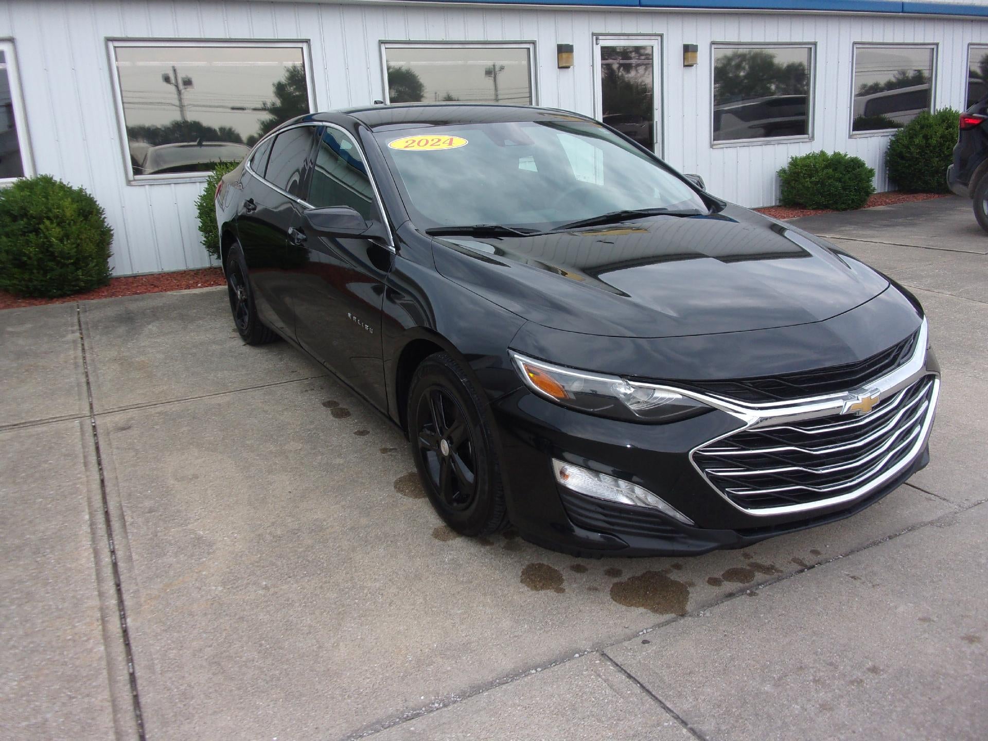  2024 Chevrolet Malibu LT with 1LT FWD   