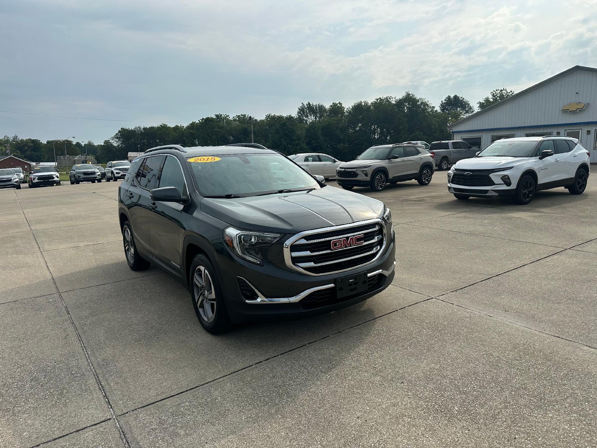 2018 GMC Terrain Gris (Graphite Gray Metallic) SUV/Crossover Todo terreno Automática