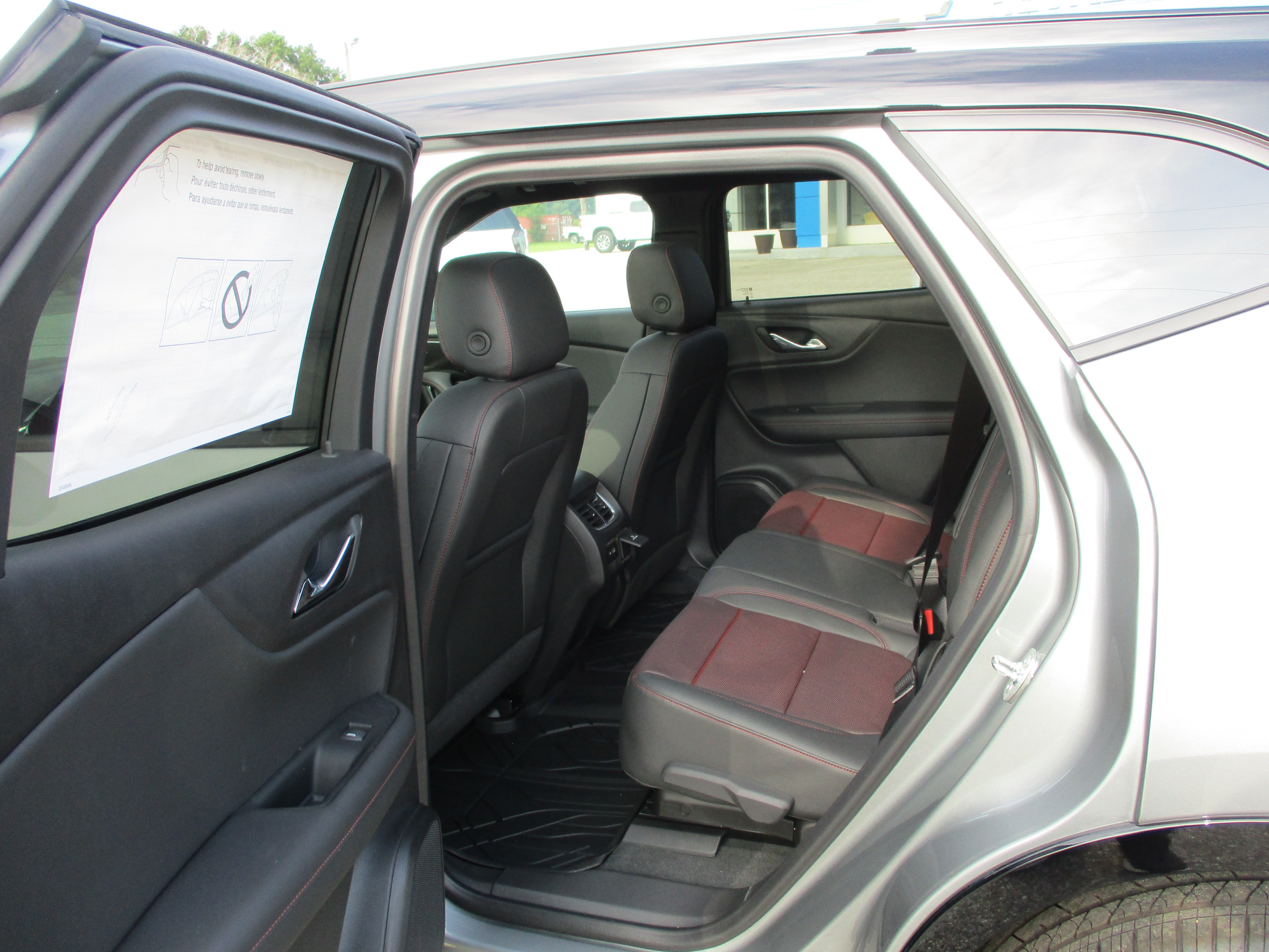 View vehicle photo 6