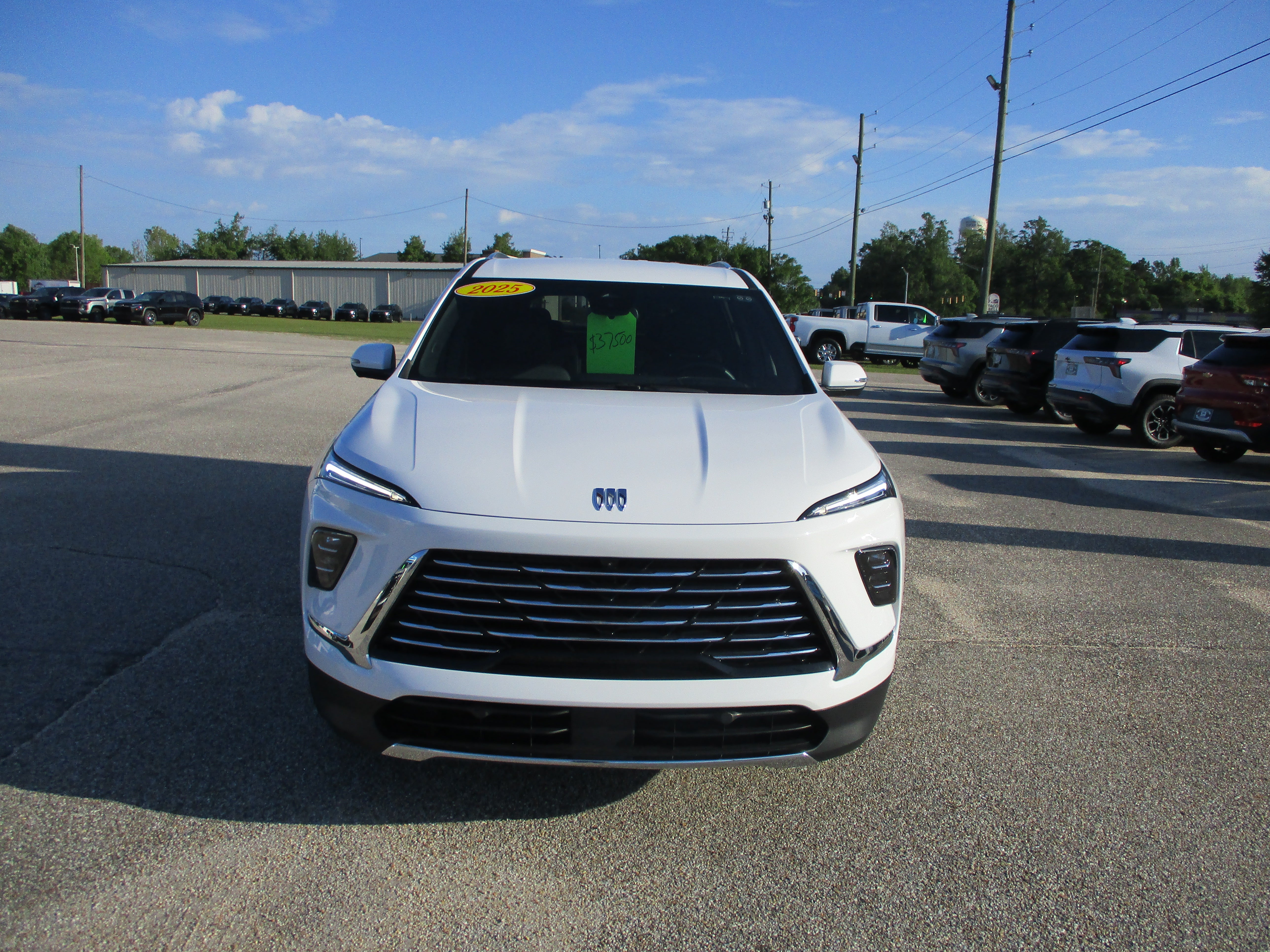 View vehicle photo 4