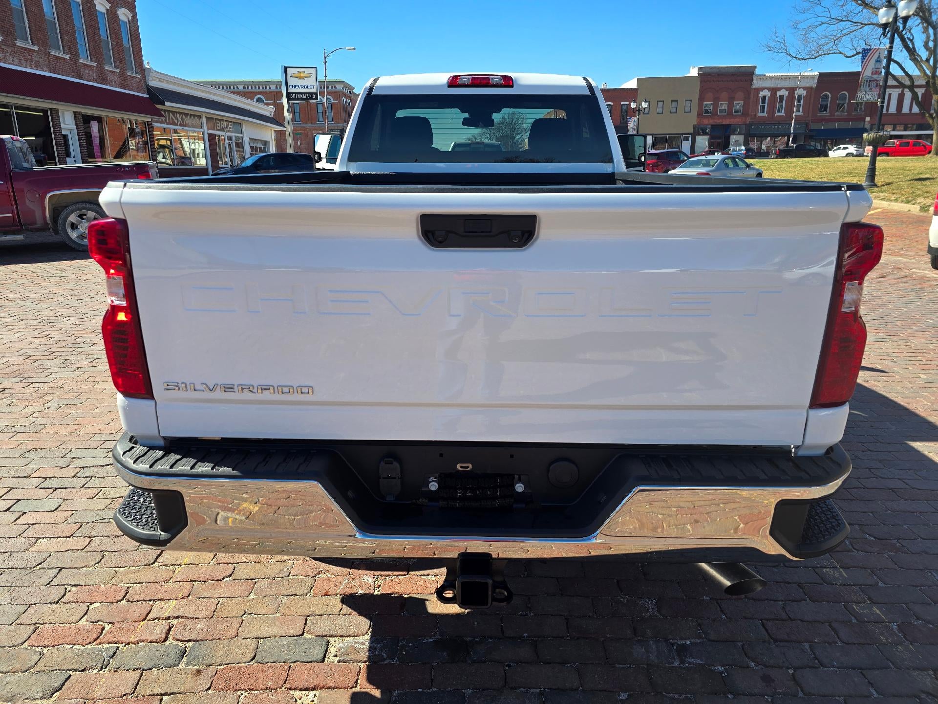 View vehicle photo 4