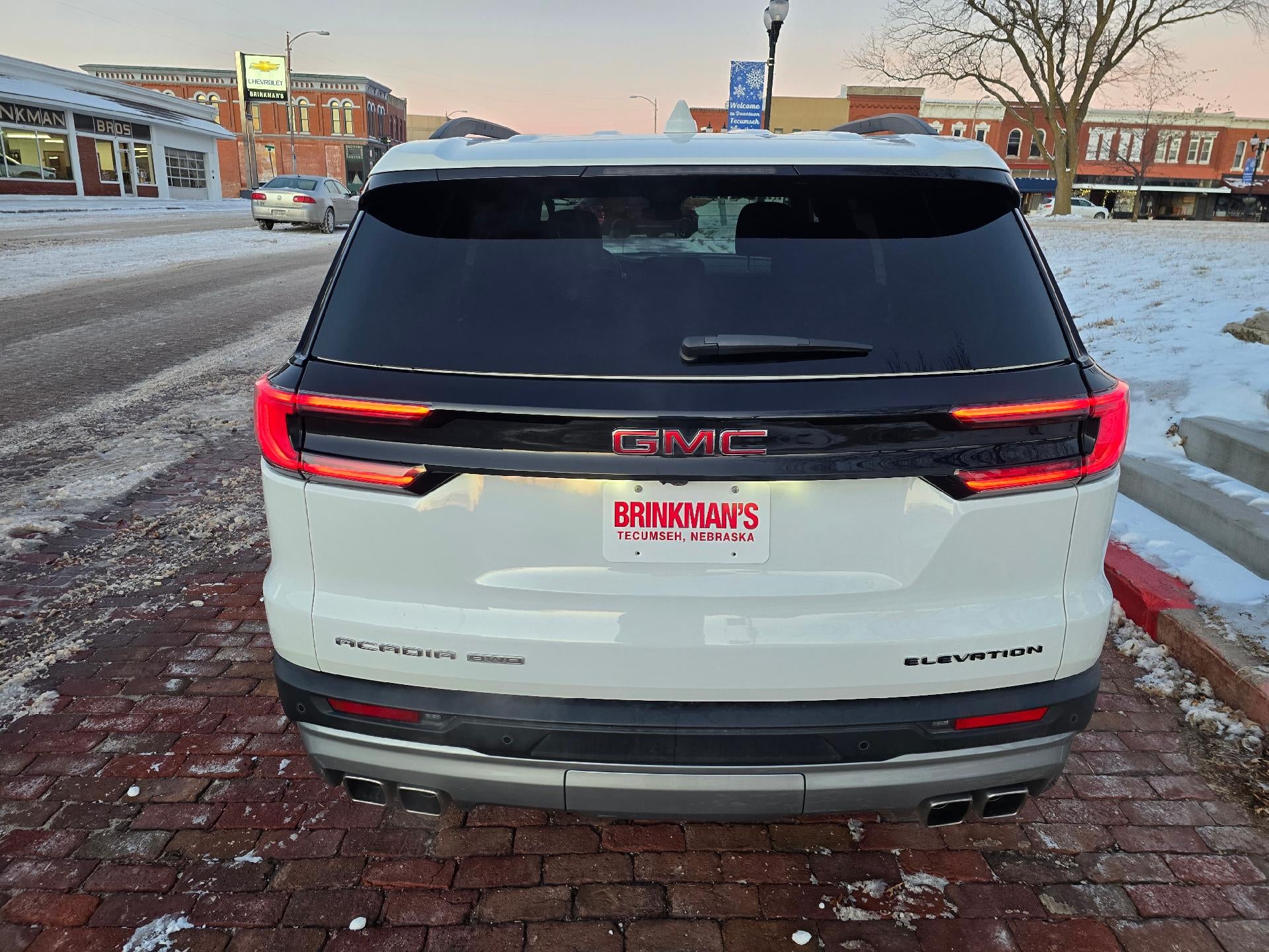 View vehicle photo 4