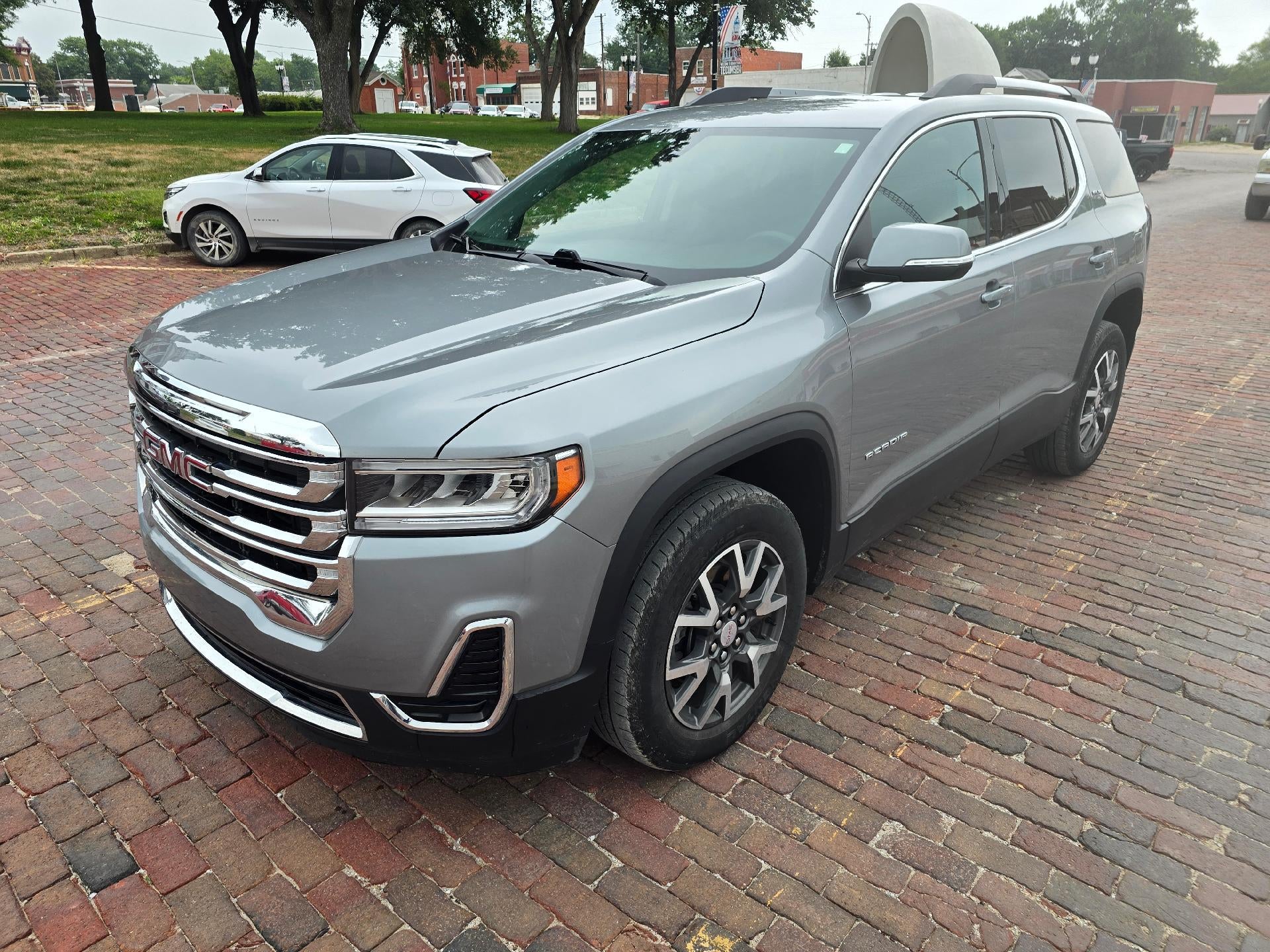 Sterling Metallic 2023 GMC Acadia SUV / Crossover Four-Wheel Drive Automatic