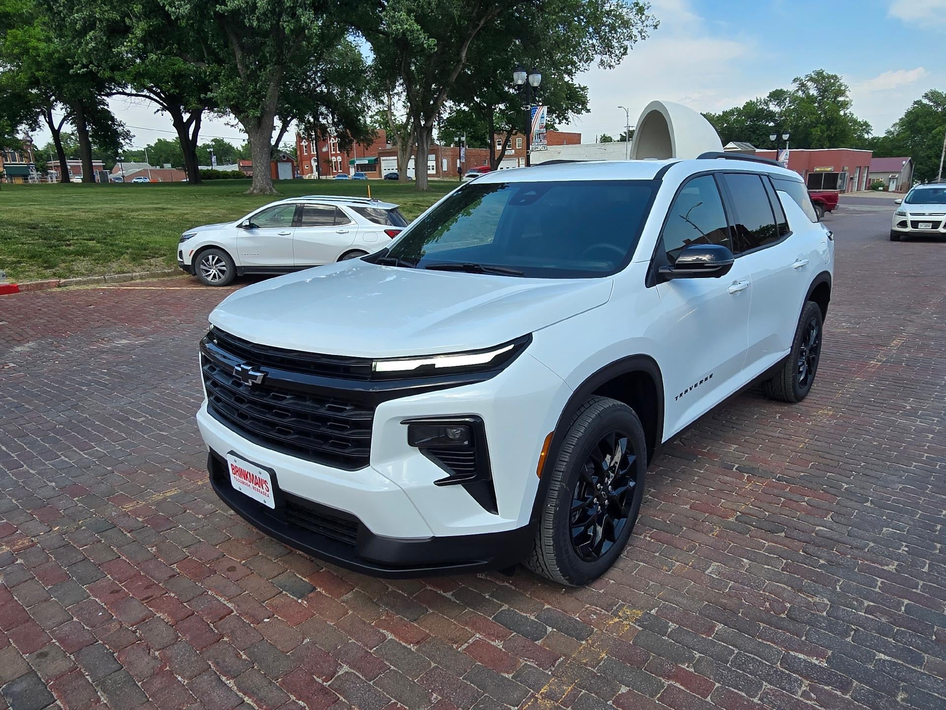 Summit White 2026 Chevrolet Traverse LT AWD SUV / Crossover Four-Wheel Drive Automatic
