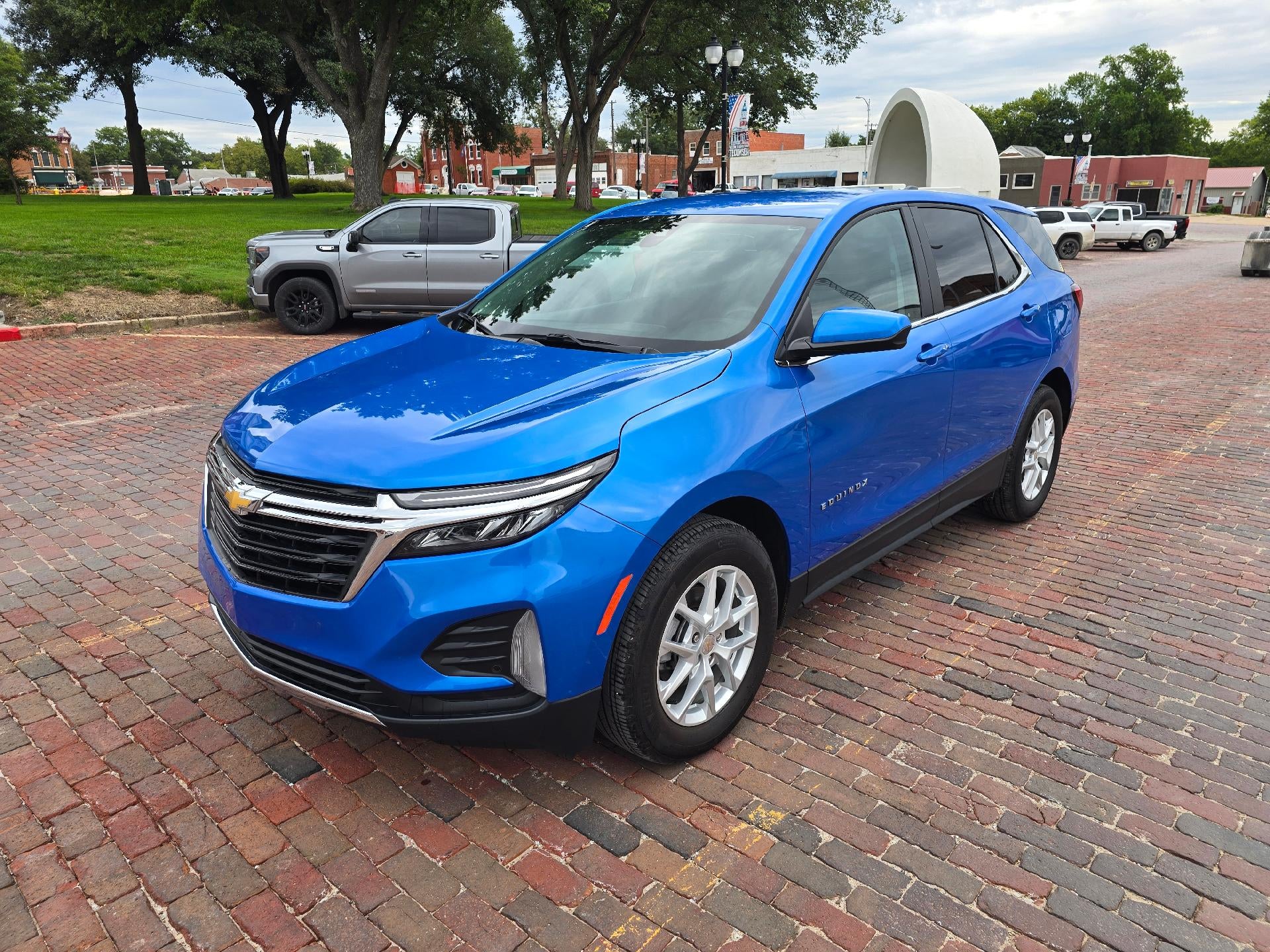  2024 Chevrolet Equinox LT FWD with 1LT   