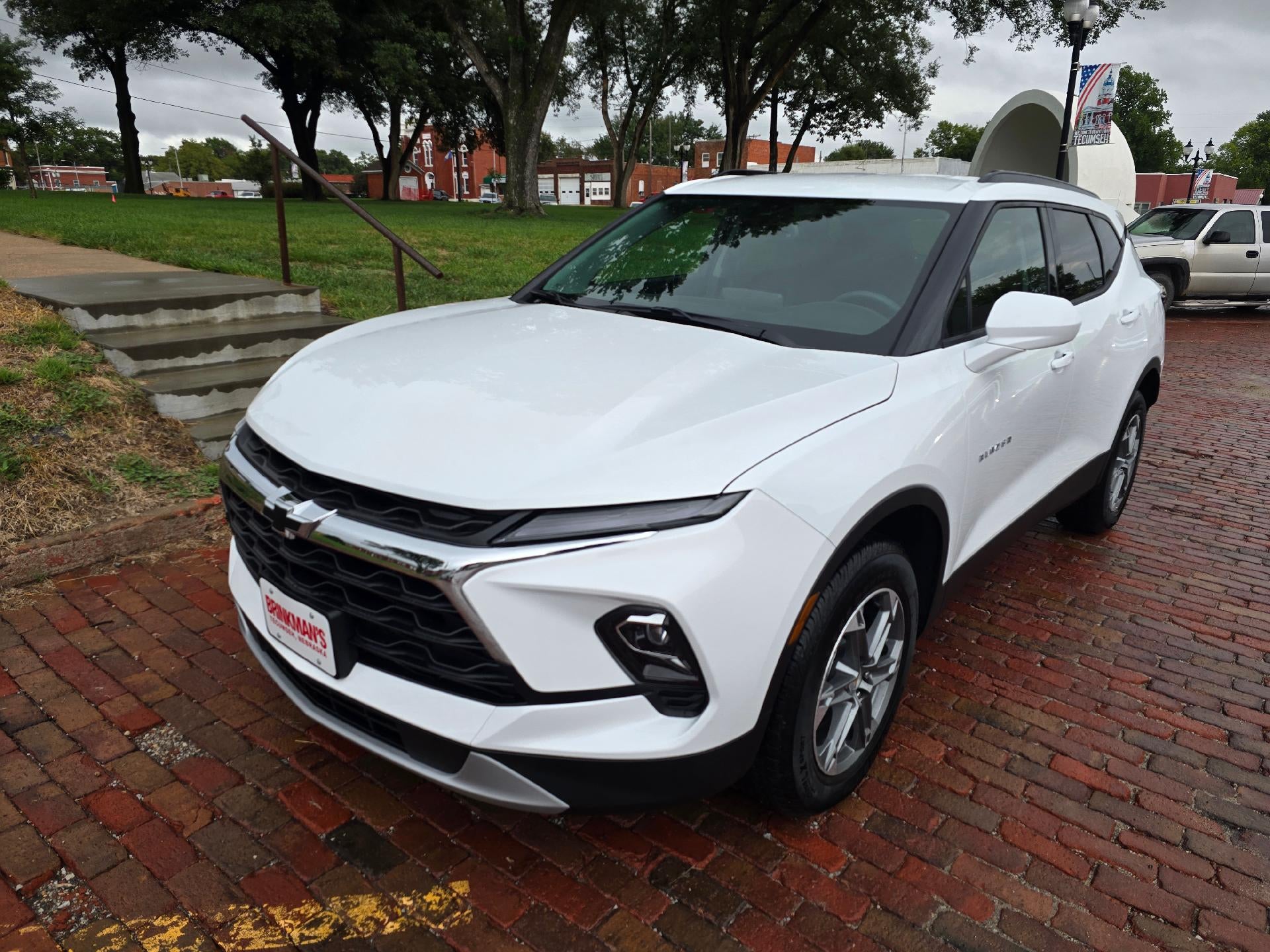 Summit White 2026 Chevrolet Blazer SUV / Crossover  Automatic