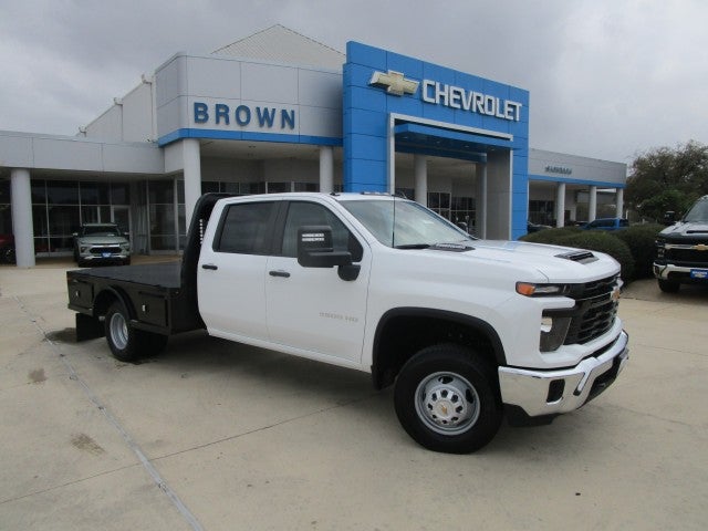 2026 Chevrolet Silverado 3500HD Chassis Work Truck Crew Cab 4WD