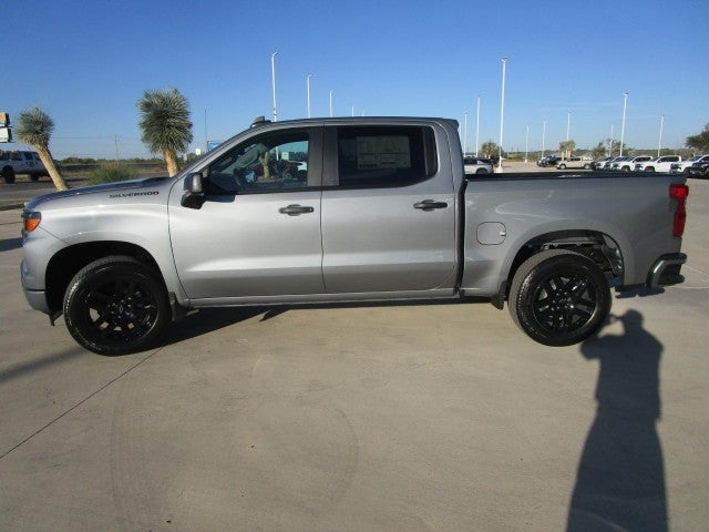 View vehicle photo 4