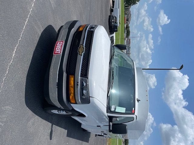 Summit White 2025 Chevrolet Express Chassis Van Rear-Wheel Drive Automatic