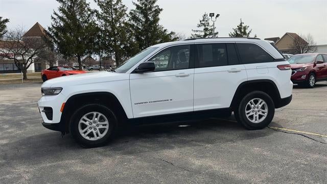 View vehicle photo 5