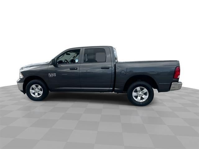 2022 RAM 1500 Classic SLT Crew Cab 4WD