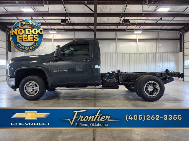 Cypress Gray 2026 Chevrolet Silverado 3500HD Chassis Pickup Truck Four-Wheel Drive Automatic