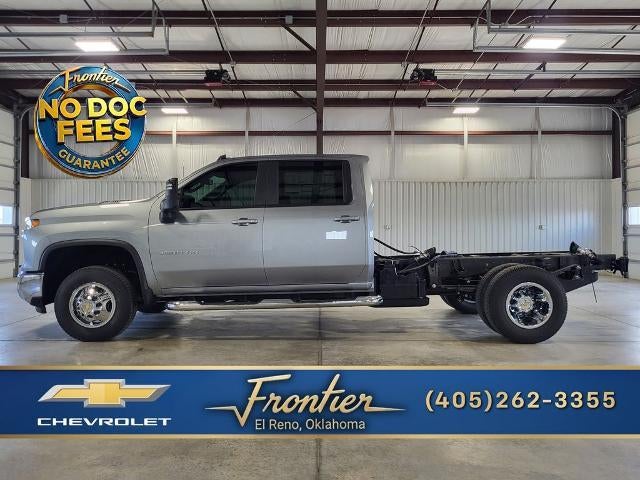 Sterling Gray Metallic 2026 Chevrolet Silverado 3500HD Chassis Pickup Truck Four-Wheel Drive Automatic