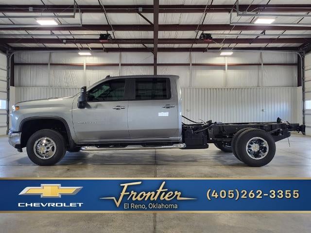 Sterling Gray Metallic 2026 Chevrolet Silverado 3500HD Chassis Pickup Truck Four-Wheel Drive Automatic