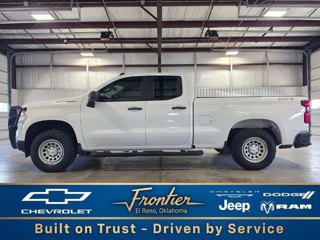Summit White 2024 Chevrolet Silverado 1500 Pickup Truck Four-Wheel Drive Automatic