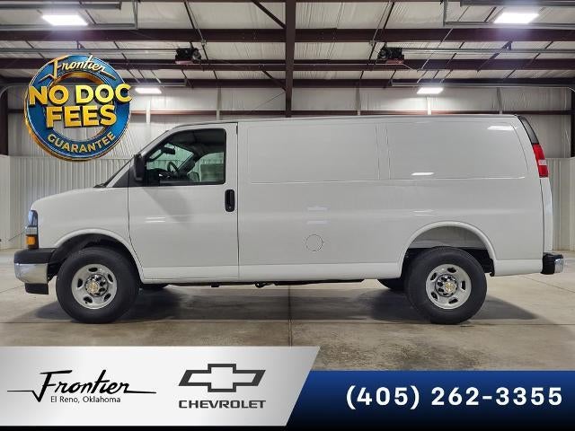 Summit White 2026 Chevrolet Express Cargo 2500 RWD Van Rear-Wheel Drive Automatic